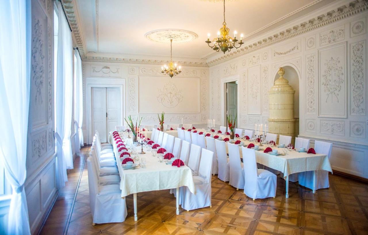 Palac Racot Kościan Екстериор снимка